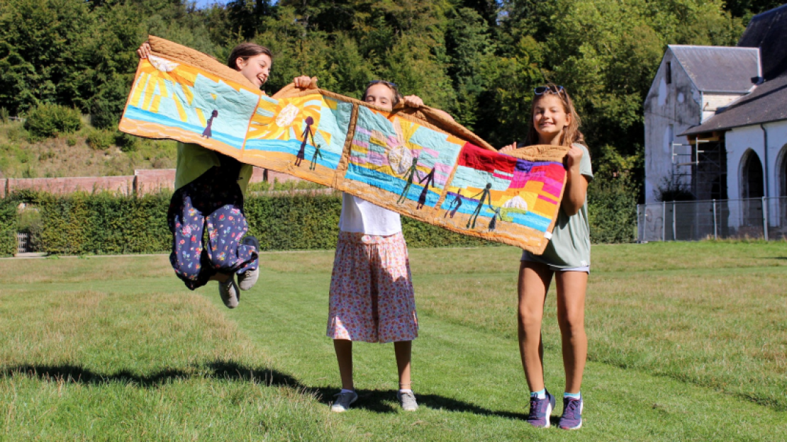 Et il quilt gagnante ..... est "The years over the sunset" !!!!!!